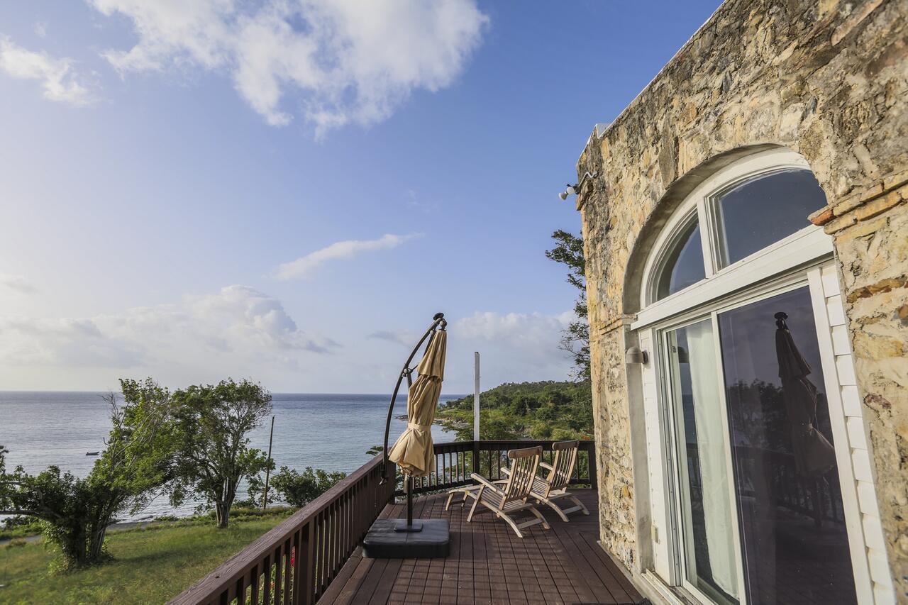 Feather Leaf Inn Frederiksted Екстериор снимка